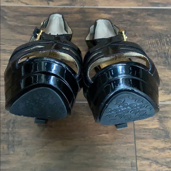 Michael Kors Strappy buckle platform heels - Picture 4 of 6